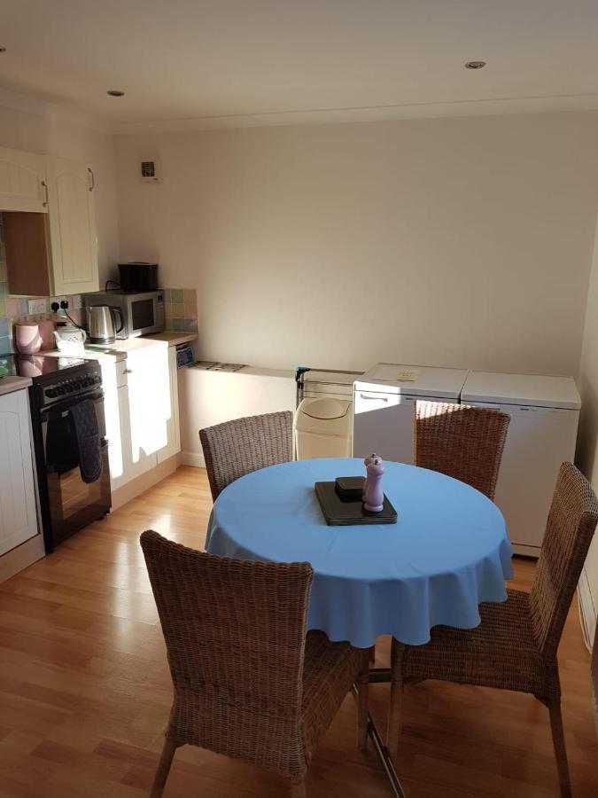 Binfield Annexe Villa Bracknell Eksteriør billede